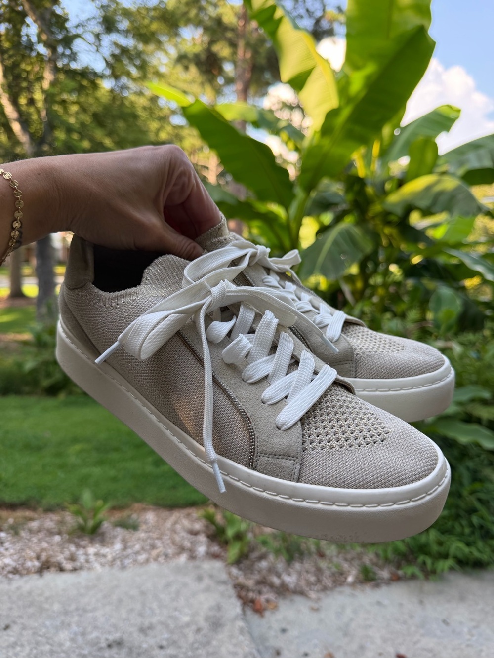 VANELi Sport Yaqira Metallic Knit Suede Platform Sneakers Light Taupe - Size 9.5 - Picture 3 of 9